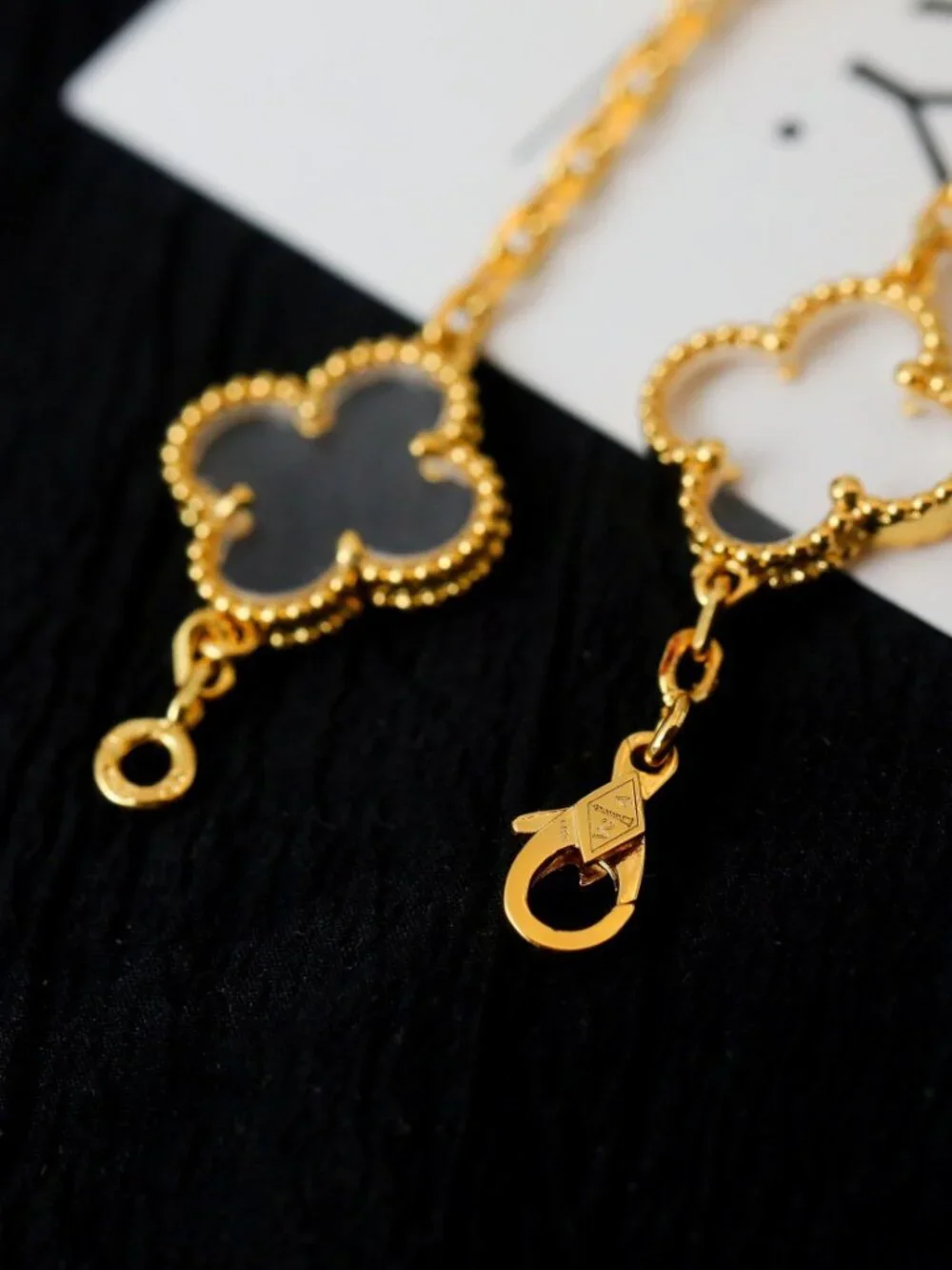 Van Cleef & Arpels​. excellent used